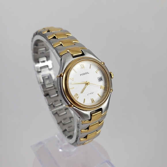 Fossil bracelet watch dress watch gold silver tone - new battery, works great! - Picture 12 of 16